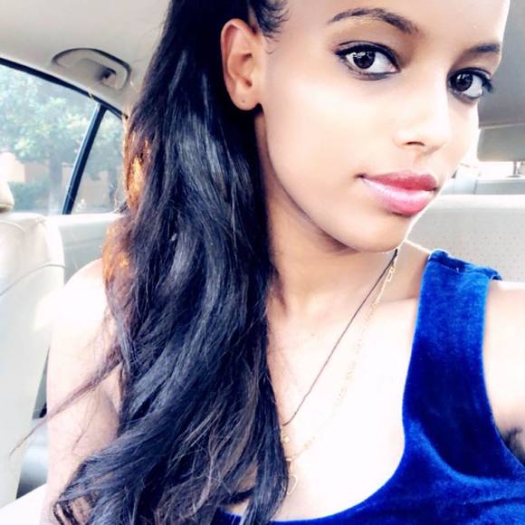 Meet your Posher, Yordanos - Picture 1 of 1